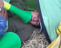 Guy doesnt wake up to any air horns